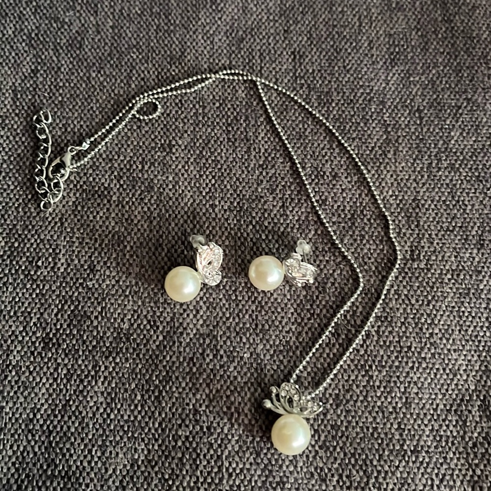 Faux Pearl Necklace and Earrings Set